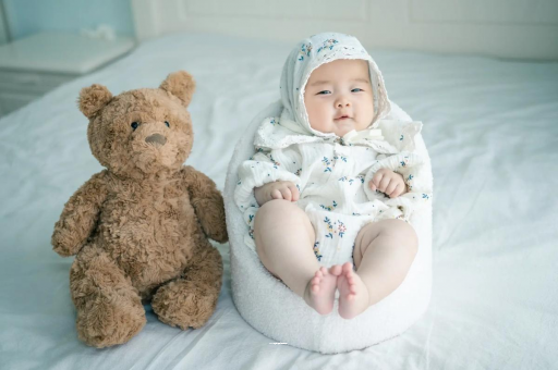 延边宝宝吃不饱母乳的症状